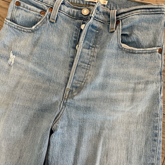 Levi’s Ribcage Straight - Picture 4 of 5
